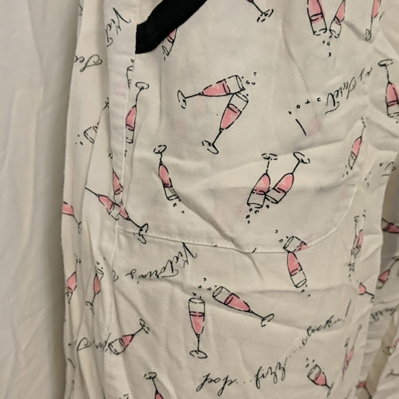 ✨50% OFF✨ Victoria's Secret (free top) champagne pajama pants - Picture 4 of 9